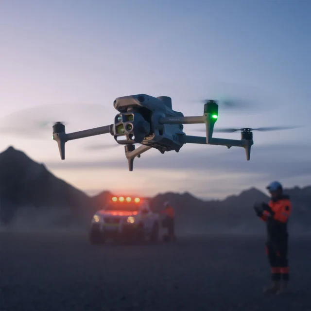https://dronetourld.com/wp-content/uploads/2025/07/Matrice_4T_6-640x640.webp